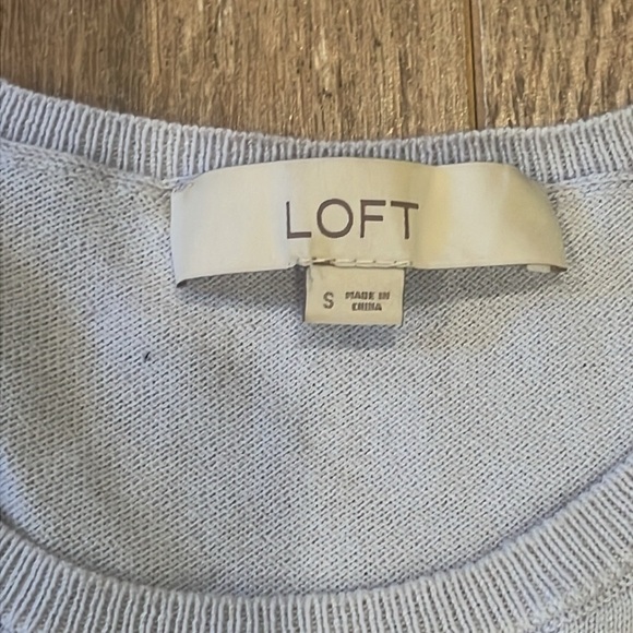 Loft Woman’s Light Purple Ruffled Sleeve Top Size Small - Picture 6 of 7